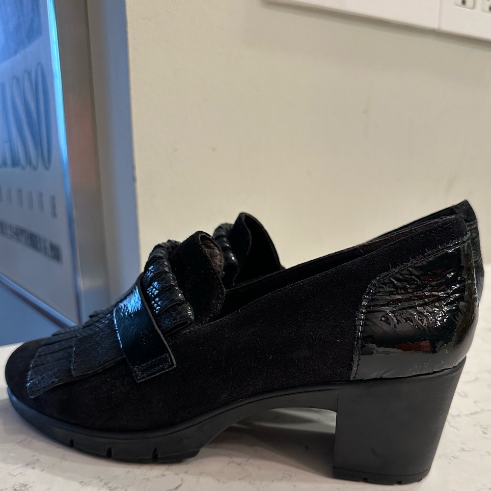 Paula Urban heels that are perfect for any occasion!